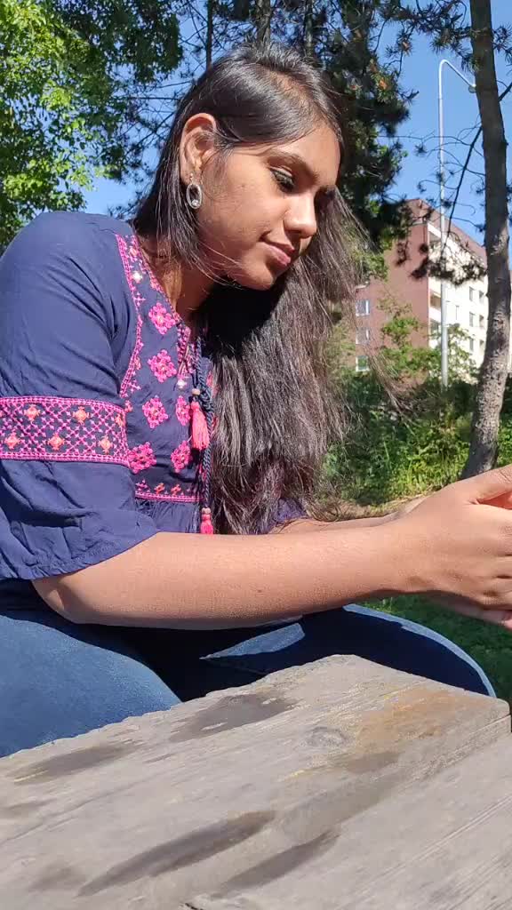 @Shobz