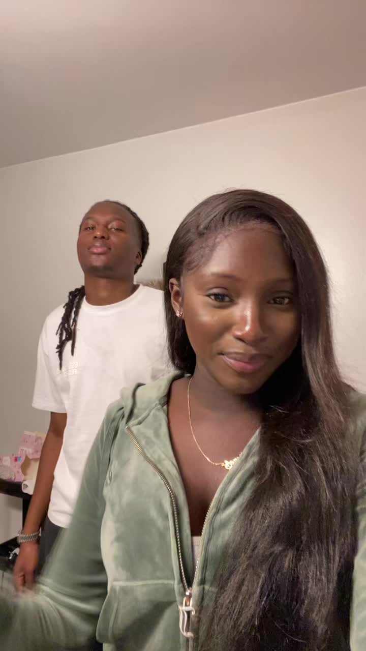 @👸🏿