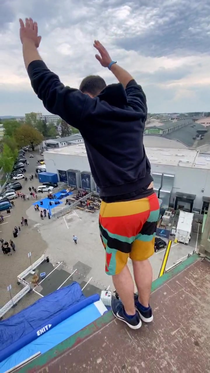 @HANDL_DIVING