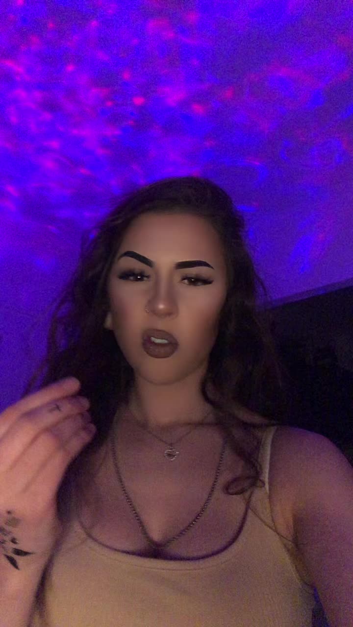 @🦋𝒮𝒾𝓈𝓈𝒾🦋