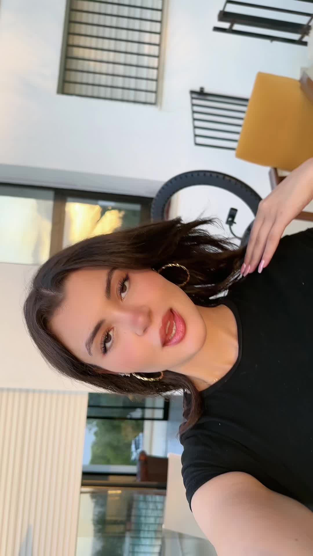 @👑  Evaa  👑