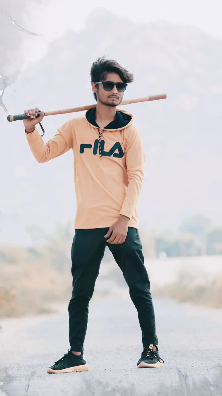 @Alone but Happy😃