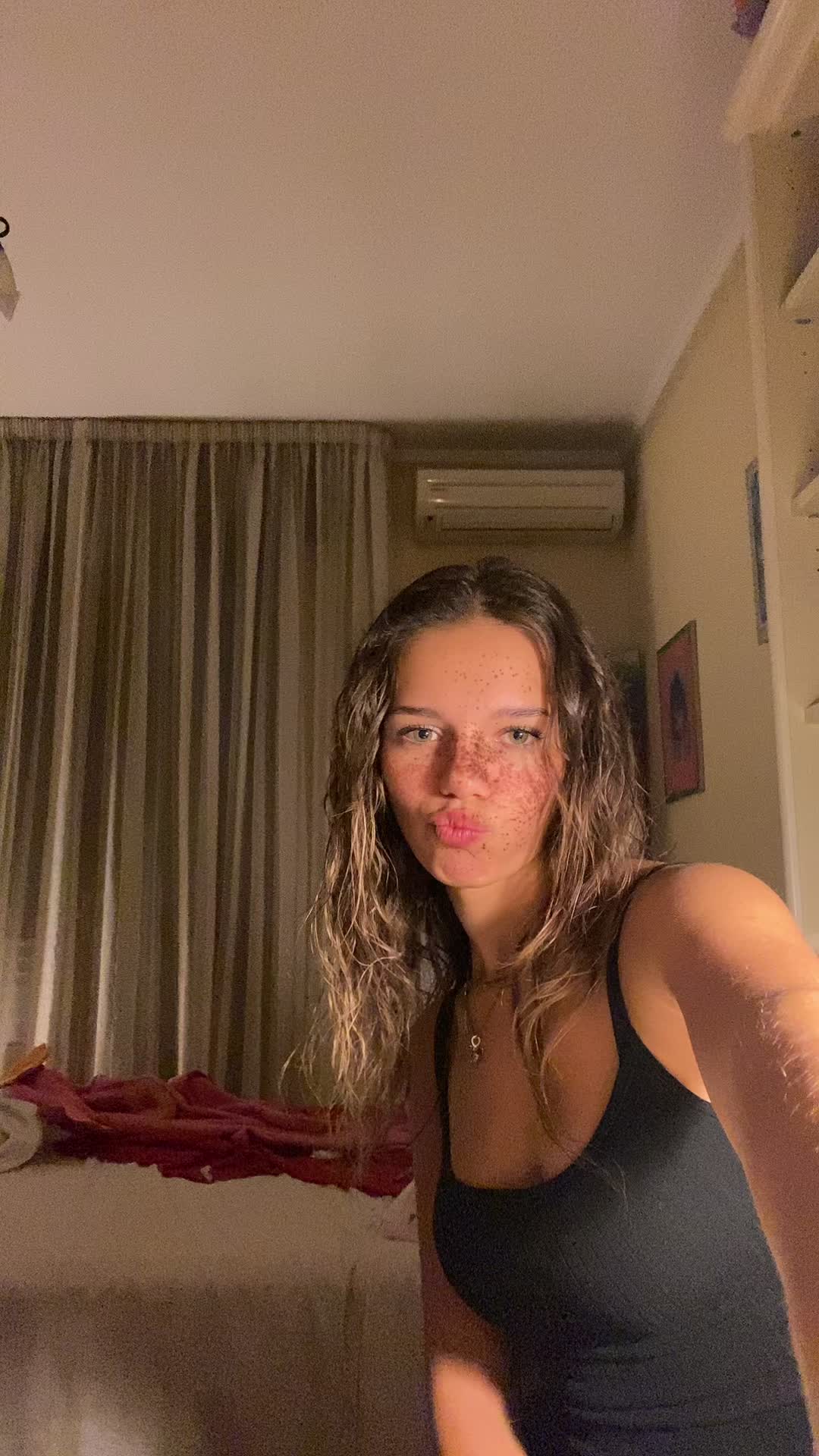 @ale.m01