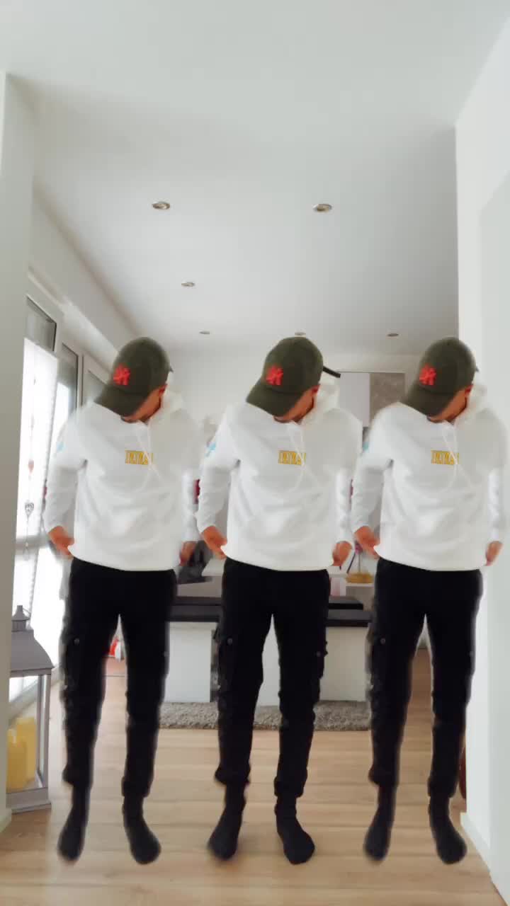 @Einfaachdeema