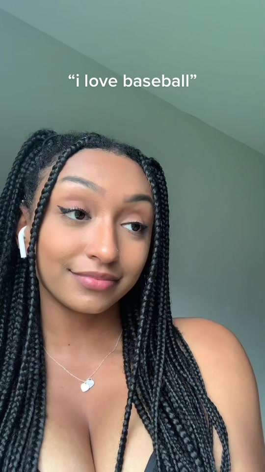 @karissahines