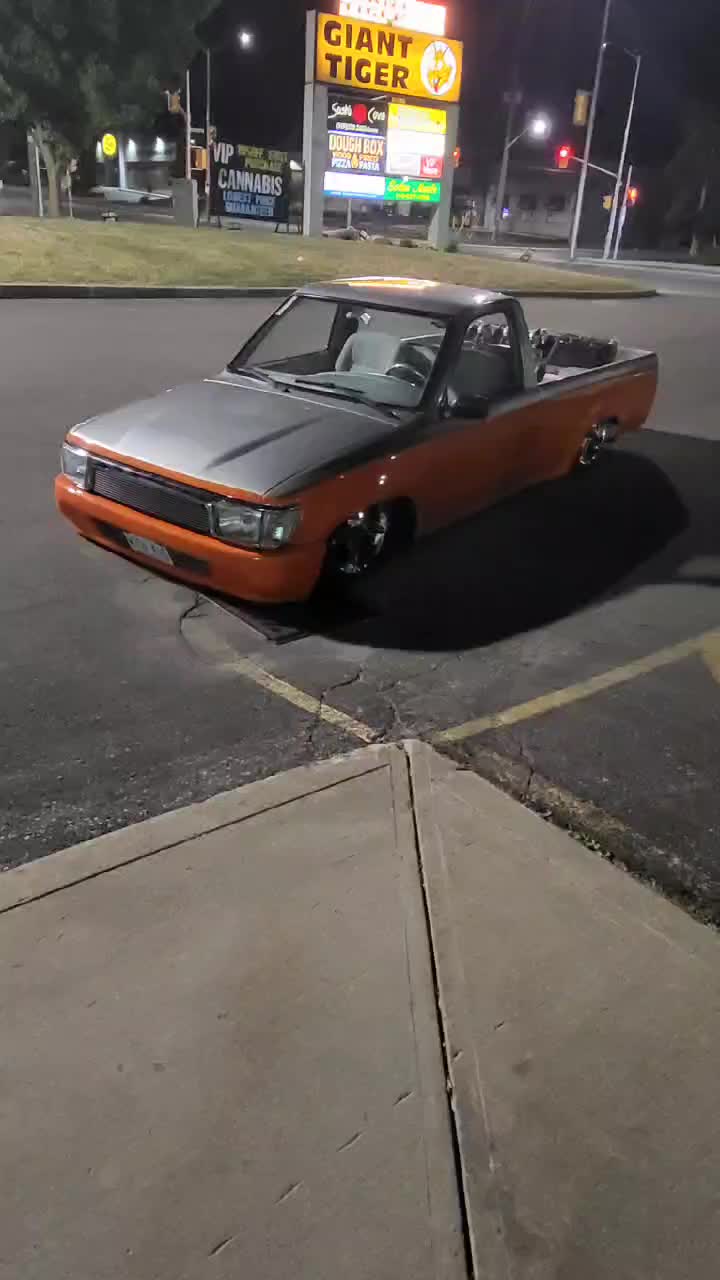 @Kurtis W328