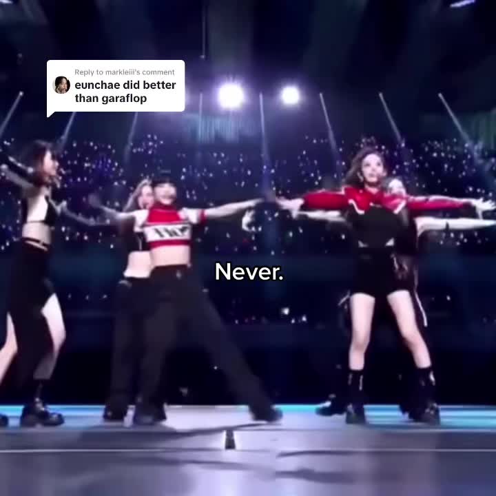 @🐝