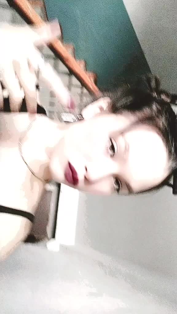 @v__09kz