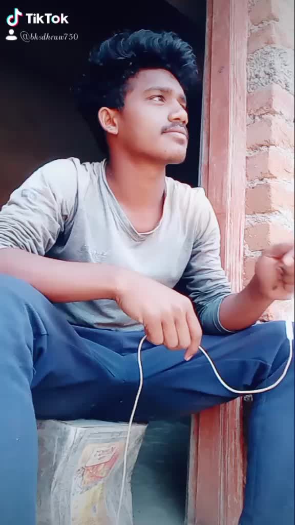@बिलासपुरिहा टुरा 😎?