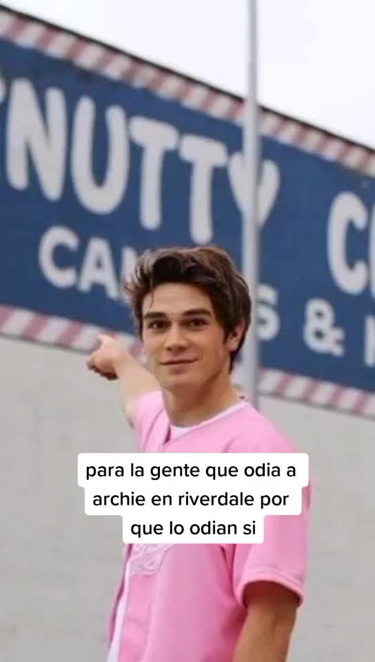 @bughead💘