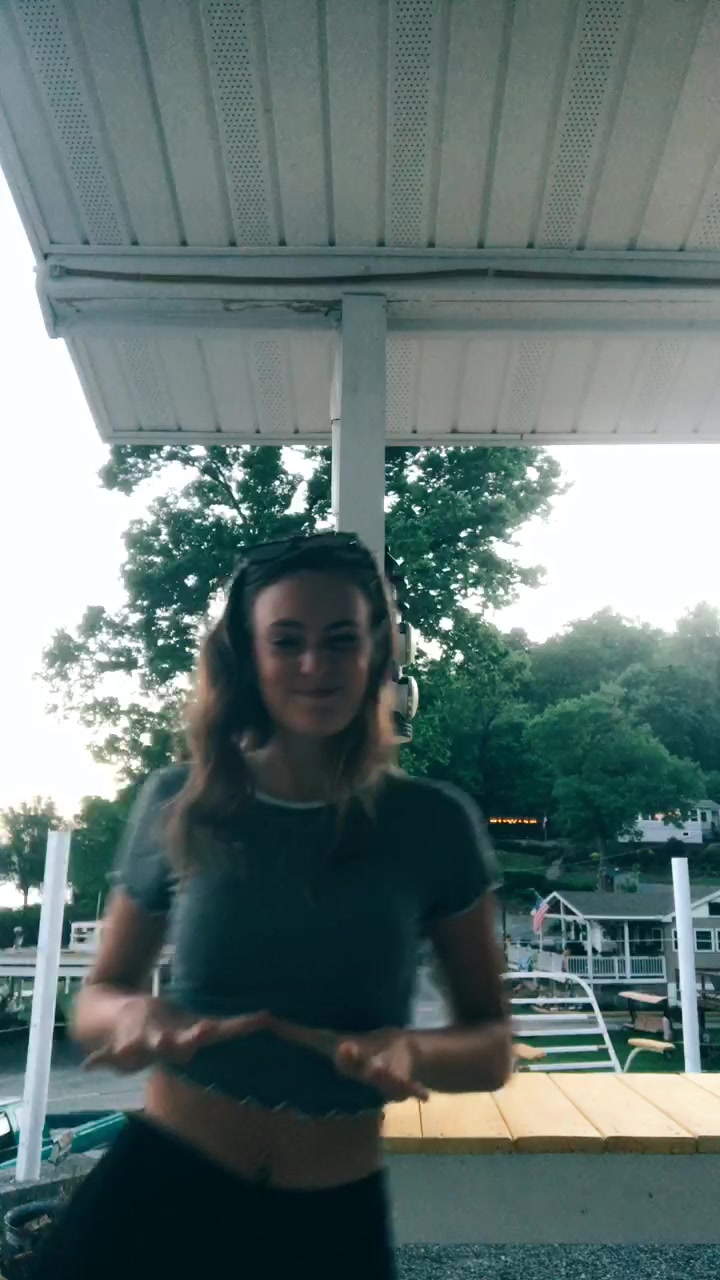 @Lexi lehr🐘, 16