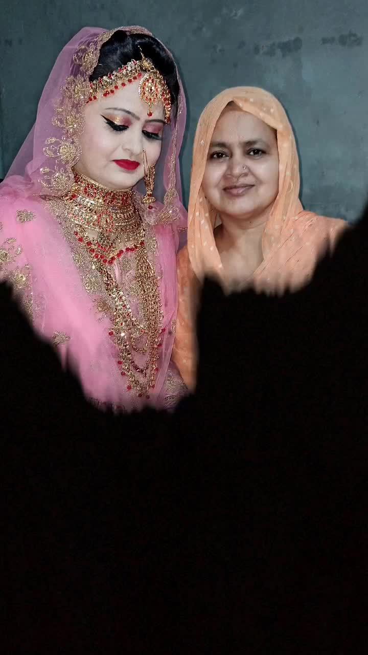 @Sana Saifi