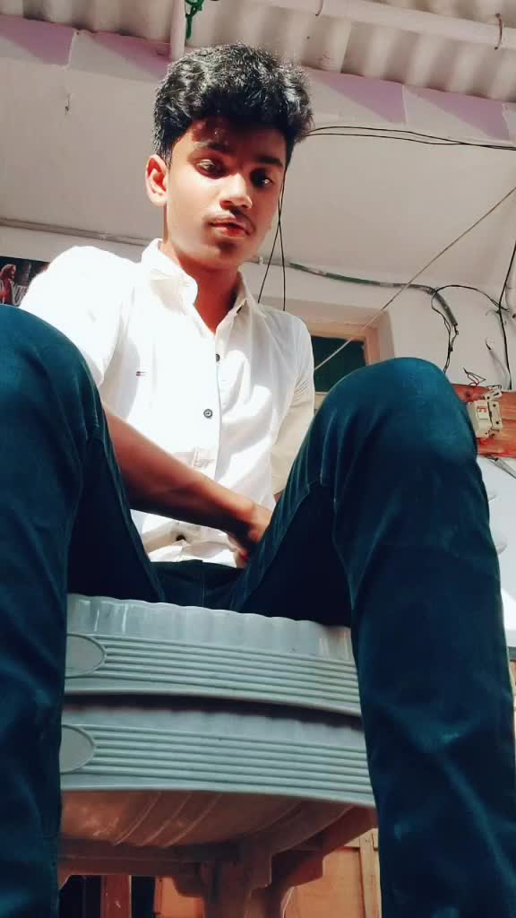 @YUVA RAJ ANE NENU
