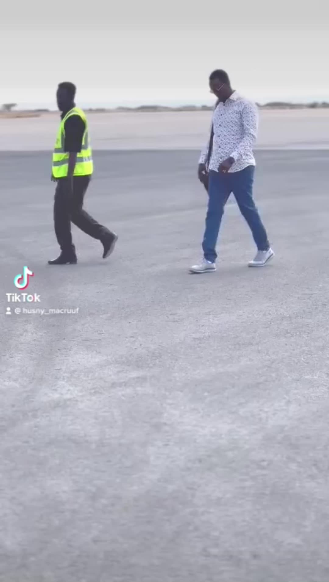 @Macruuf