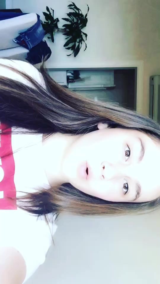 @Helena☘️💕