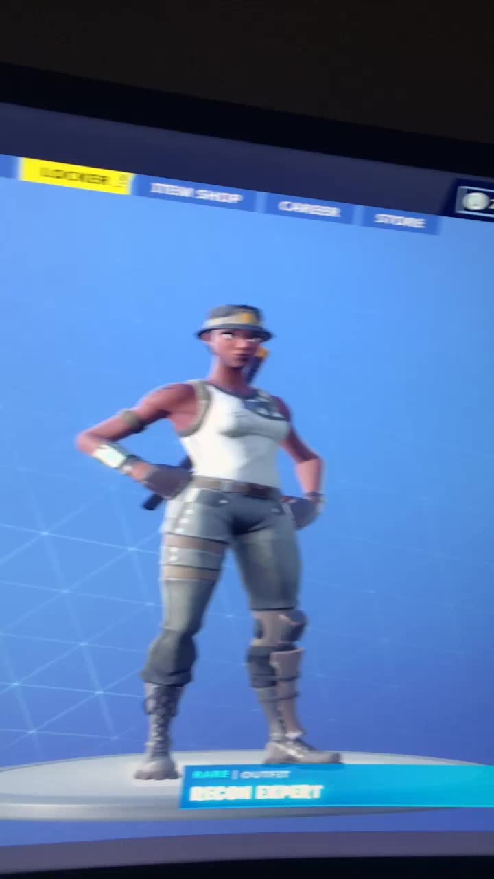 @PRO FORTNITE PLAYER🎮