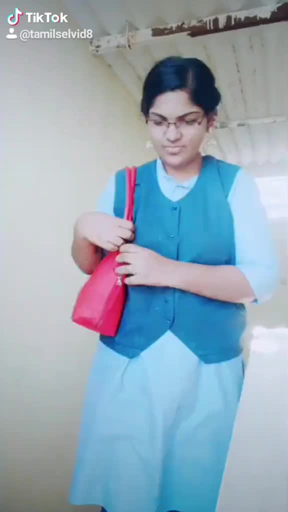 @tamilselvid