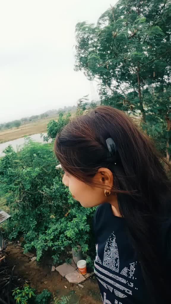 @💞lovely lahari 💞
