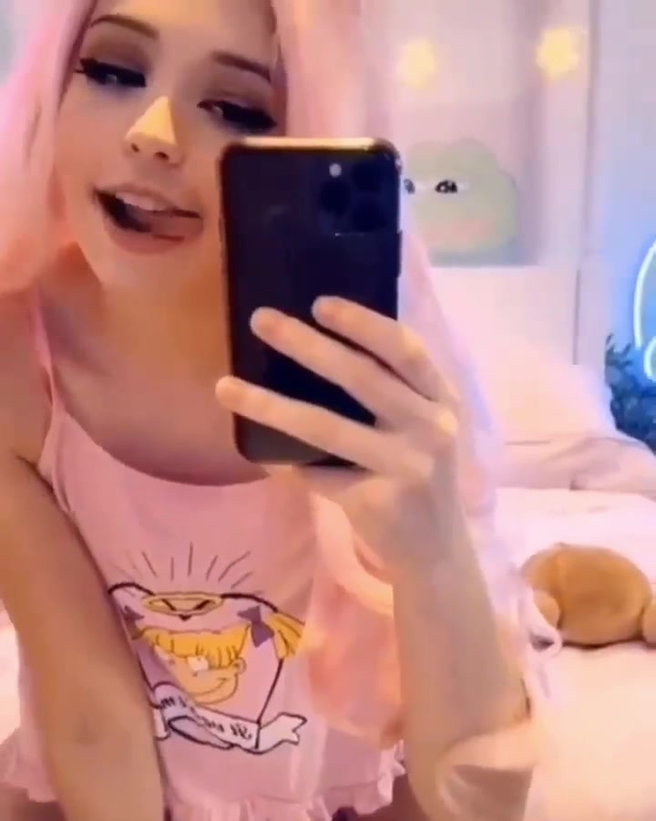 @Belle Delphine ๐