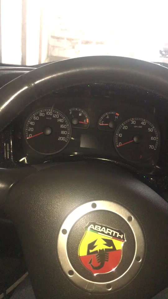 @Elisagram95
