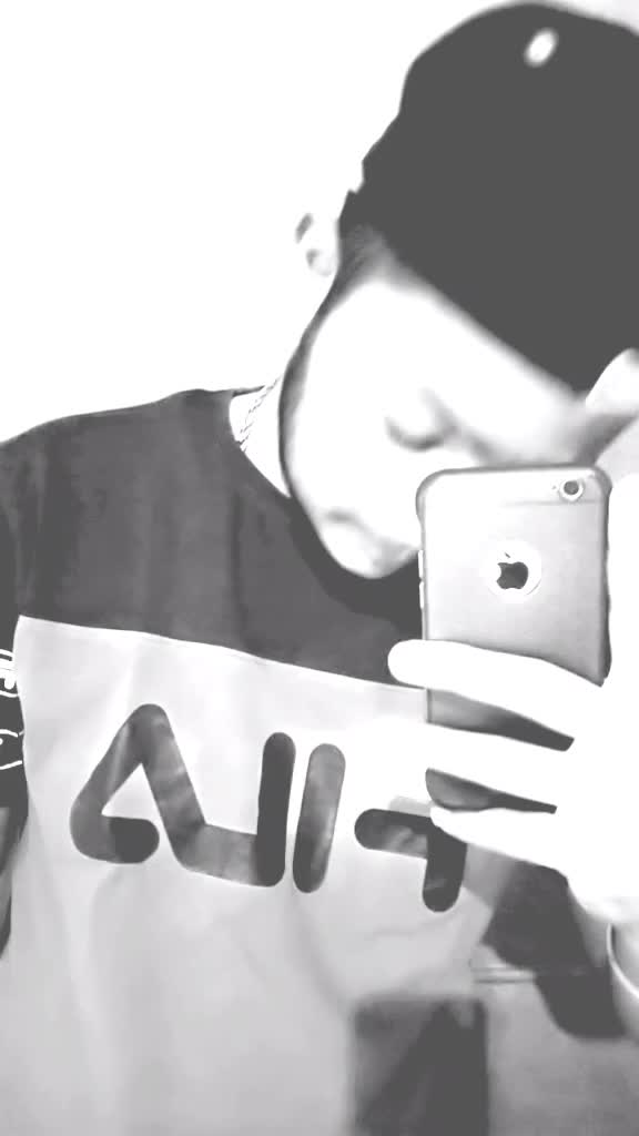 @👑 [&bull; Č h &Oslash; U D H &atilde; R Y &bull;]  ☠️