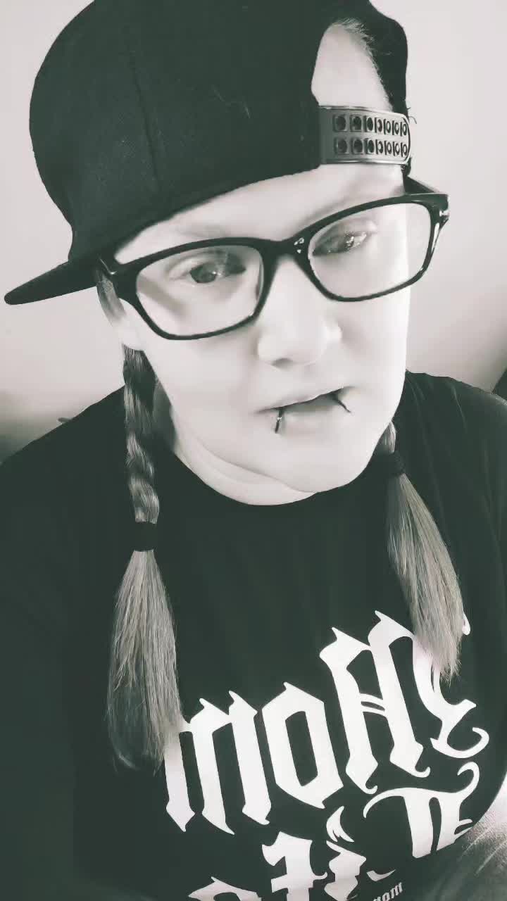 @🖤🐺DarkWolf🐺🖤
