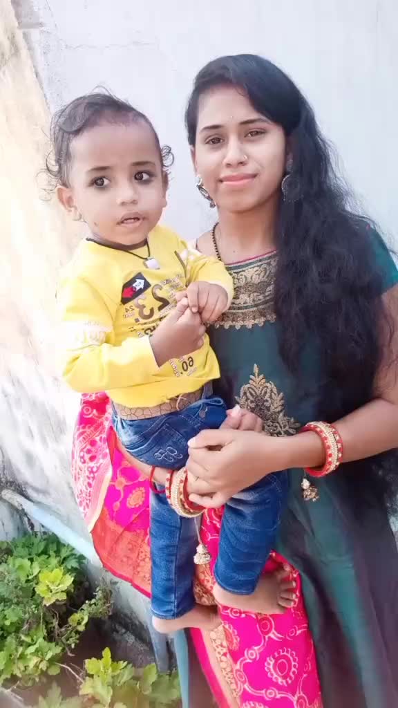 @🥰_Meenakshi_🥰