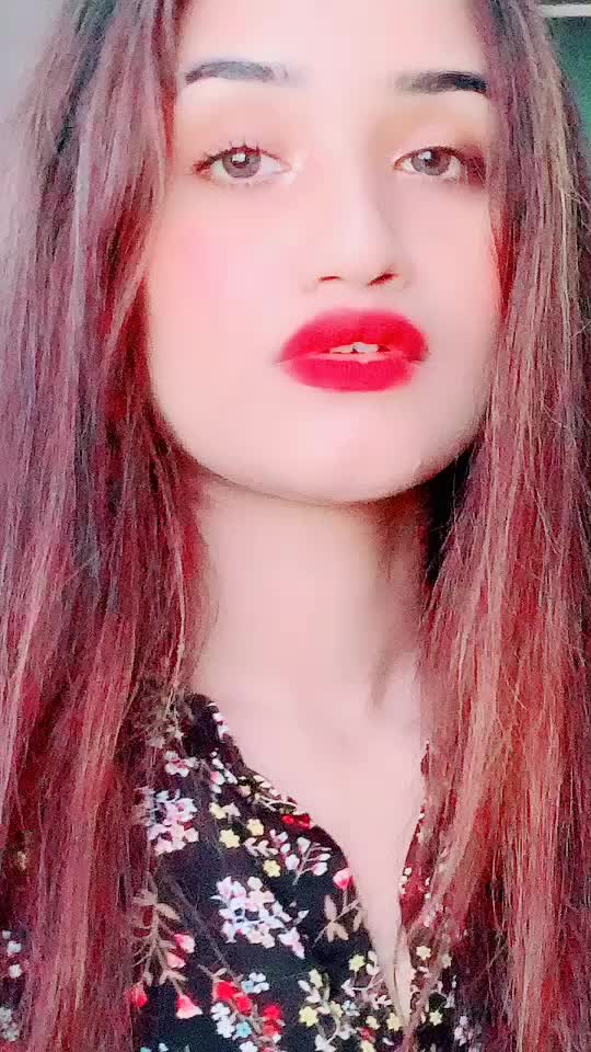 @Zara Khan 🔥