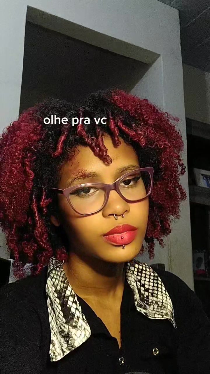 @annezinhaporya