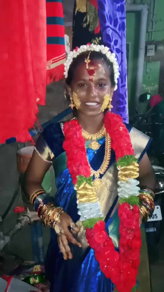 @pavi kutty