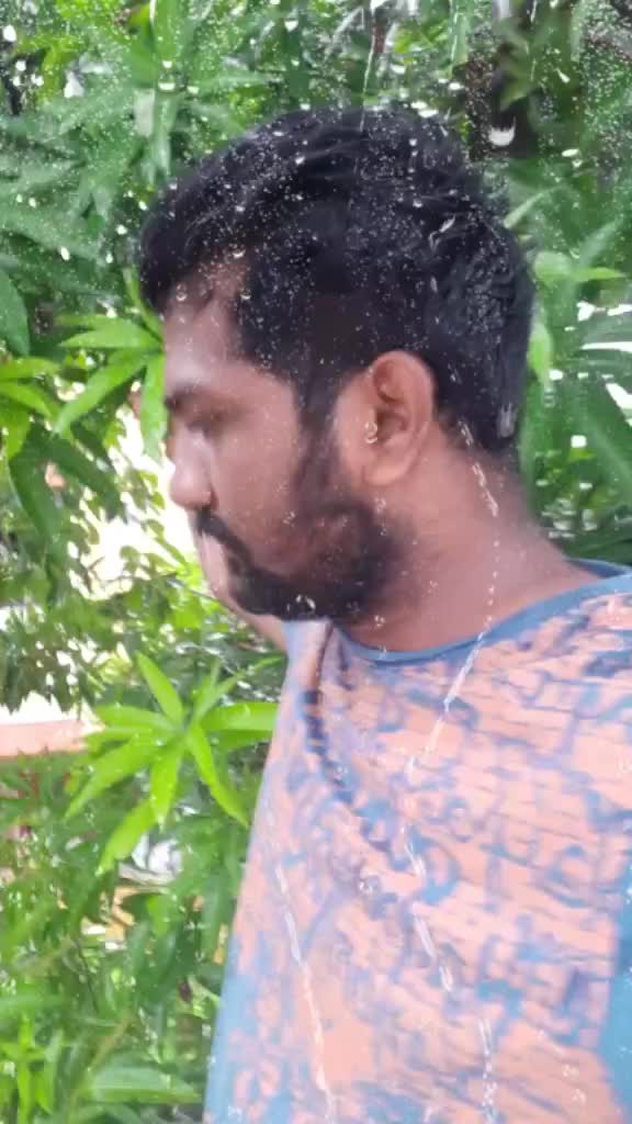 @హరి గోదావరి కుర్రాడు