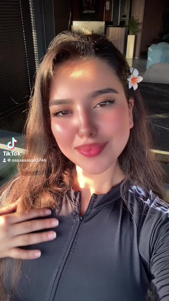 @MONA_MONA👑