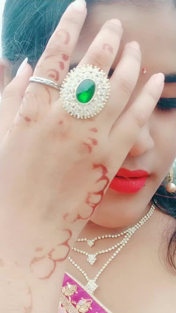 @🤫Miss Sommu😎
