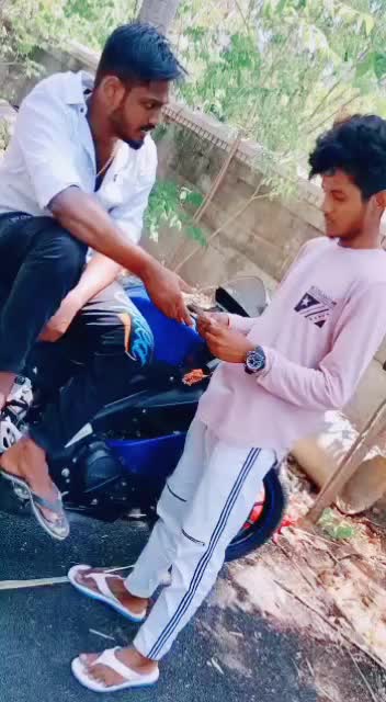 @Ajay🇶🇦