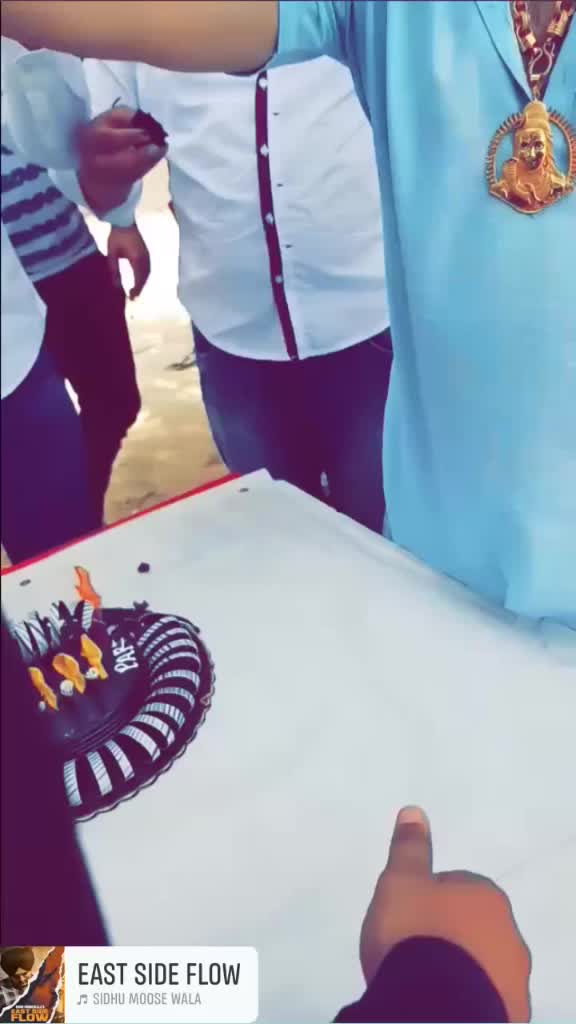 @Sarkaniya 😎