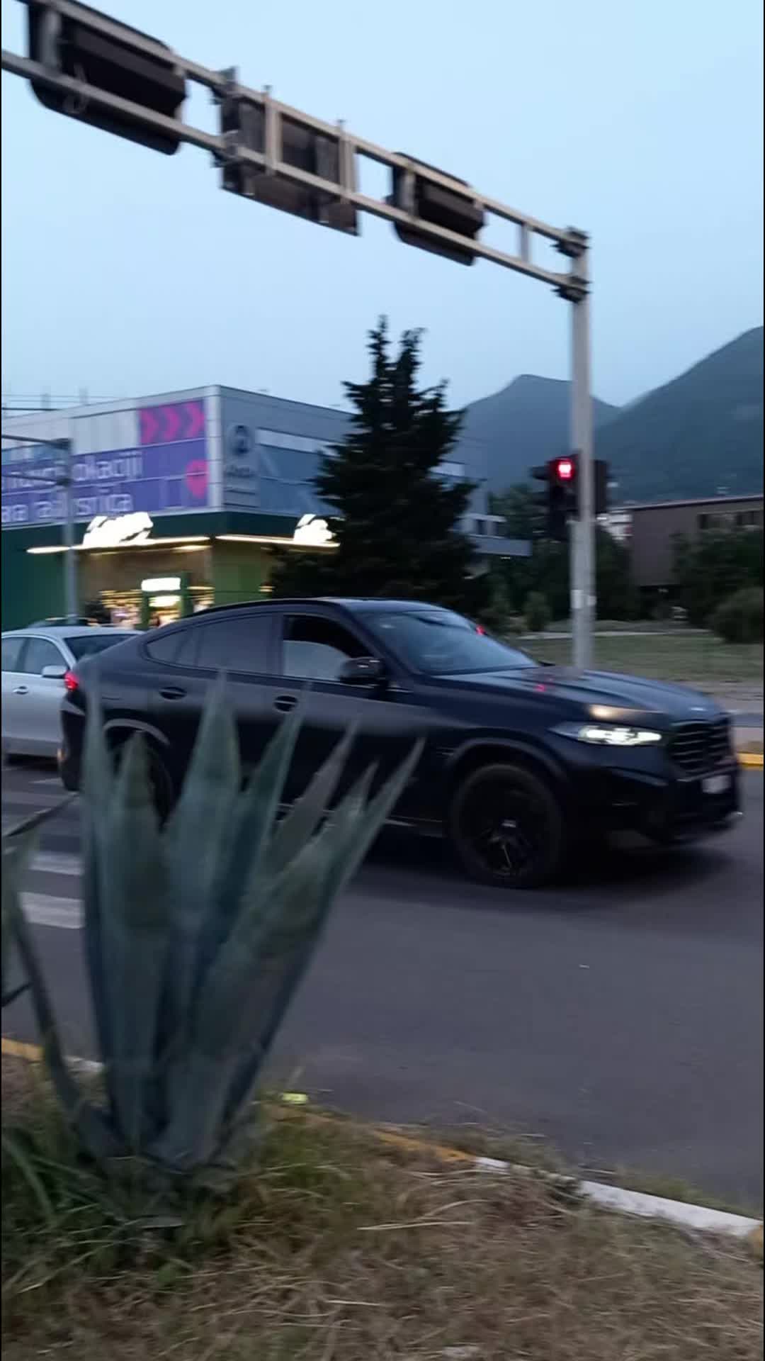 @🚲ĆOFI🚘