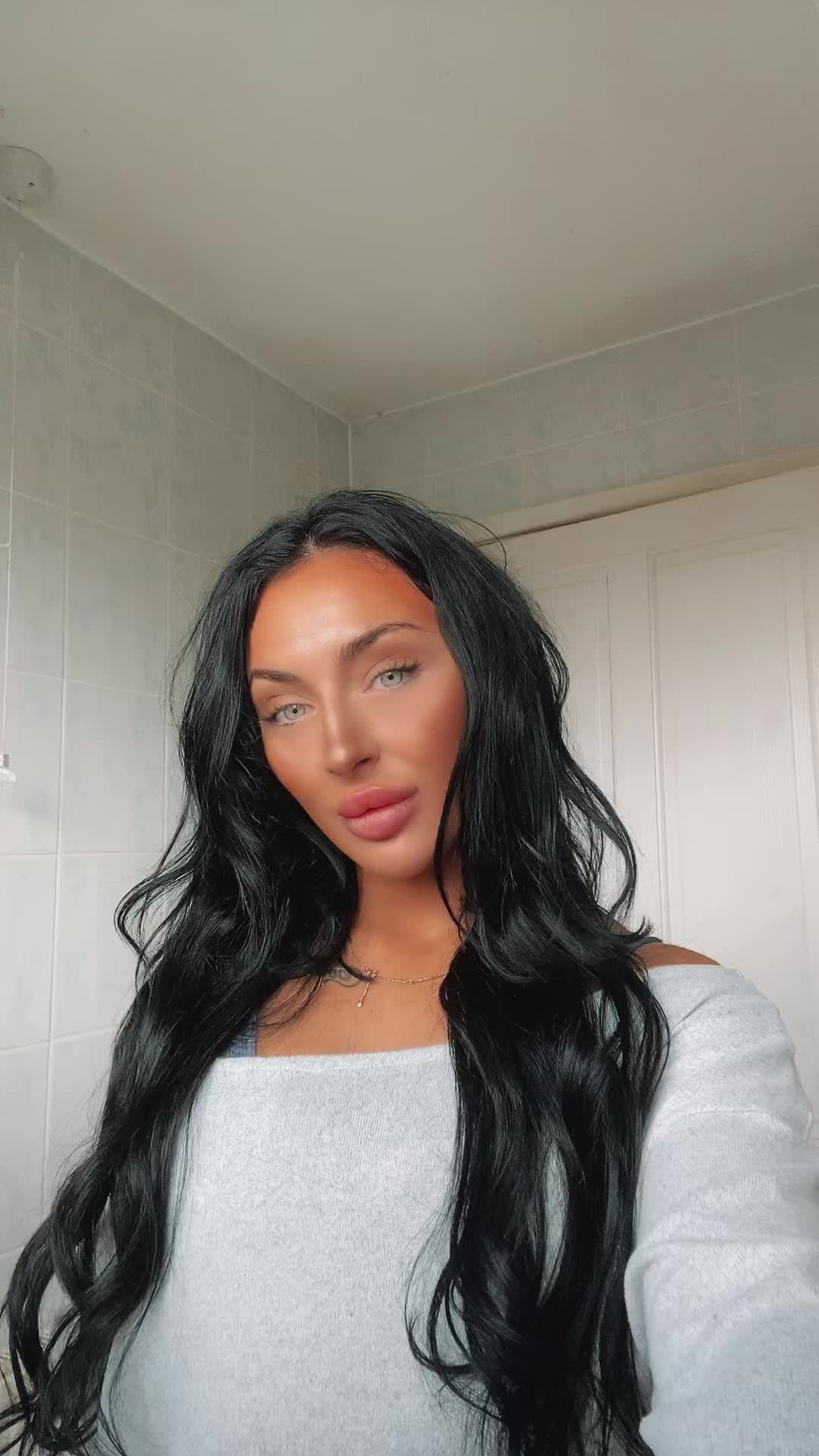 @Morgan Louise New X