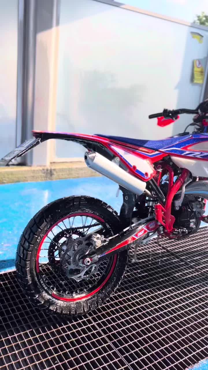 @lorenzo.cattani