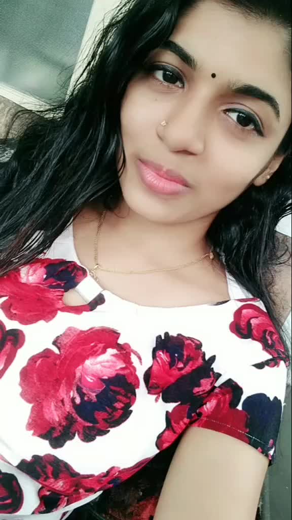 @charuu_zzzzz