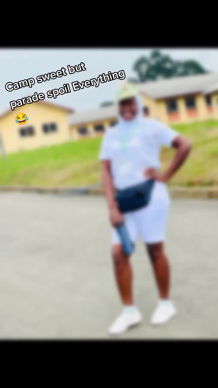 @Queen Tee