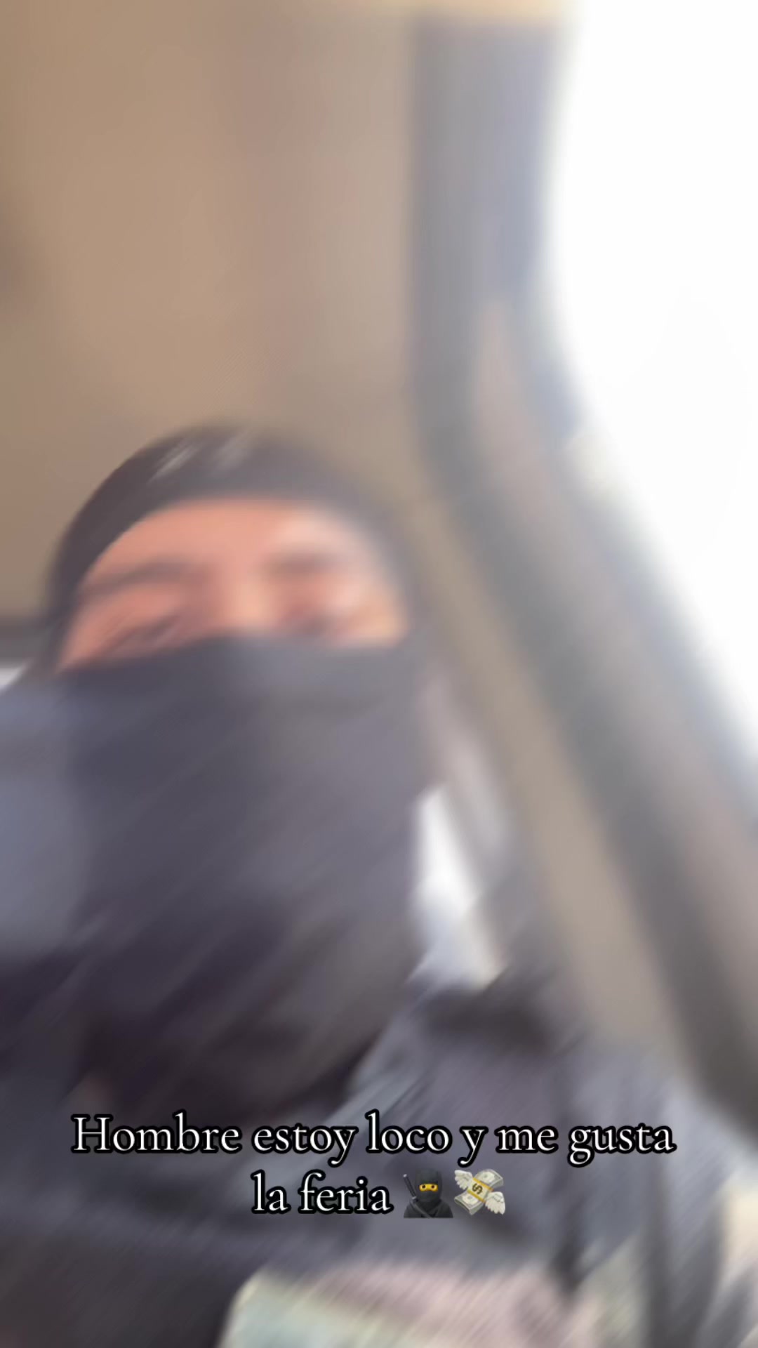 @Polinegro