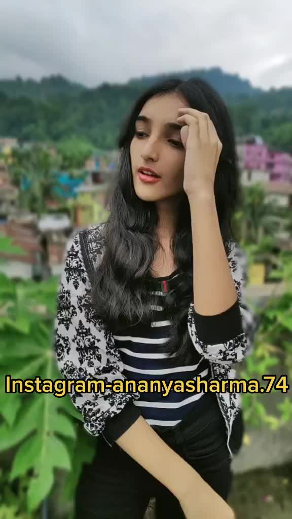 @ANANYA💃