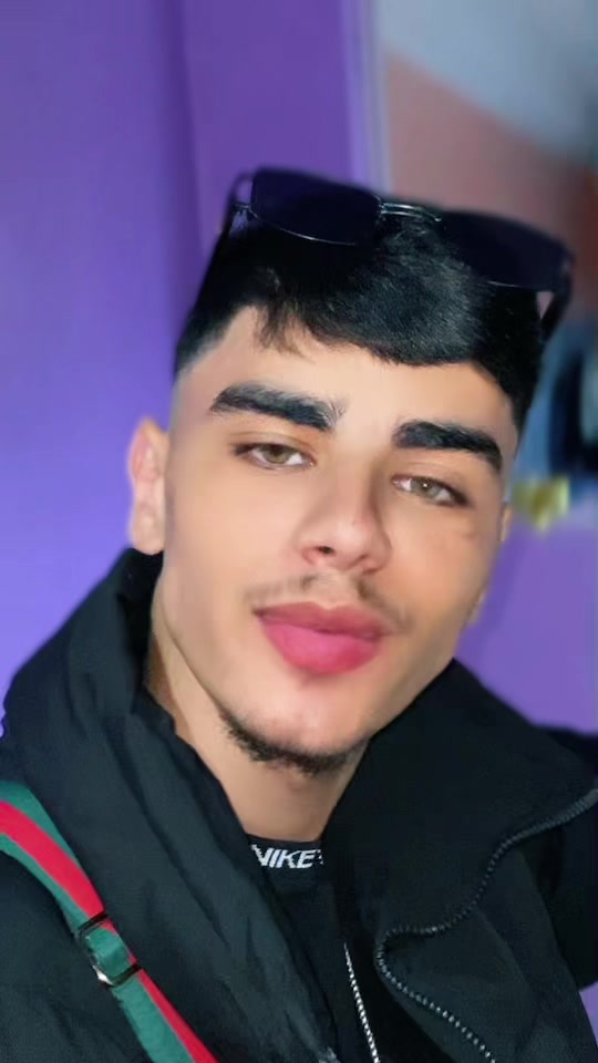 @🐺