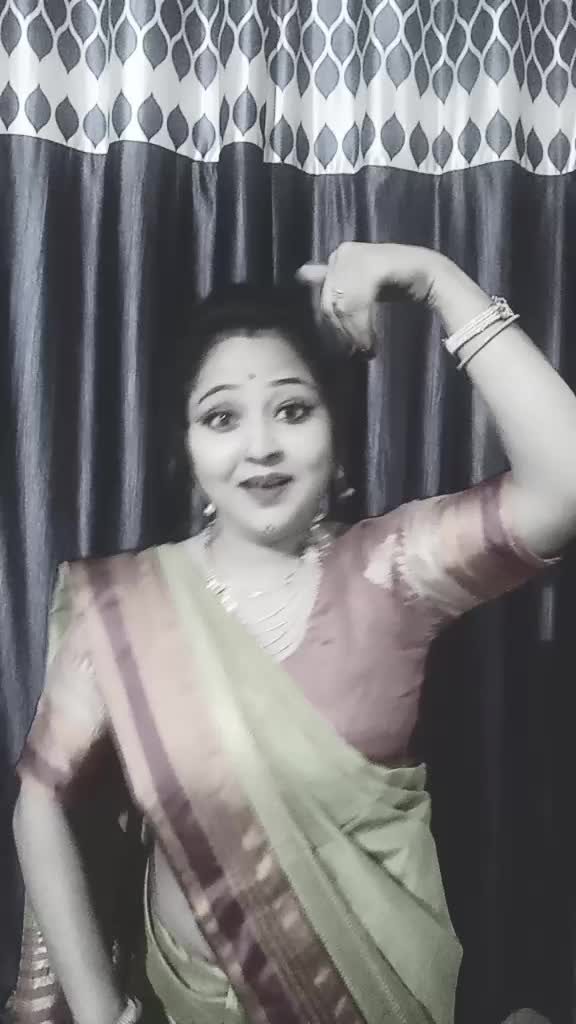 @actingqueen_sonakshi