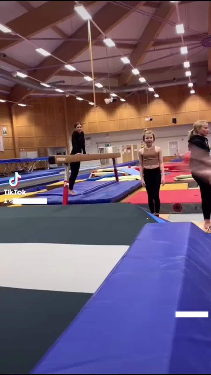 @gymnastic {1 k}