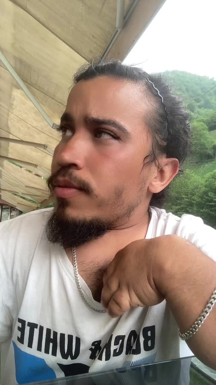 @Uzunadam