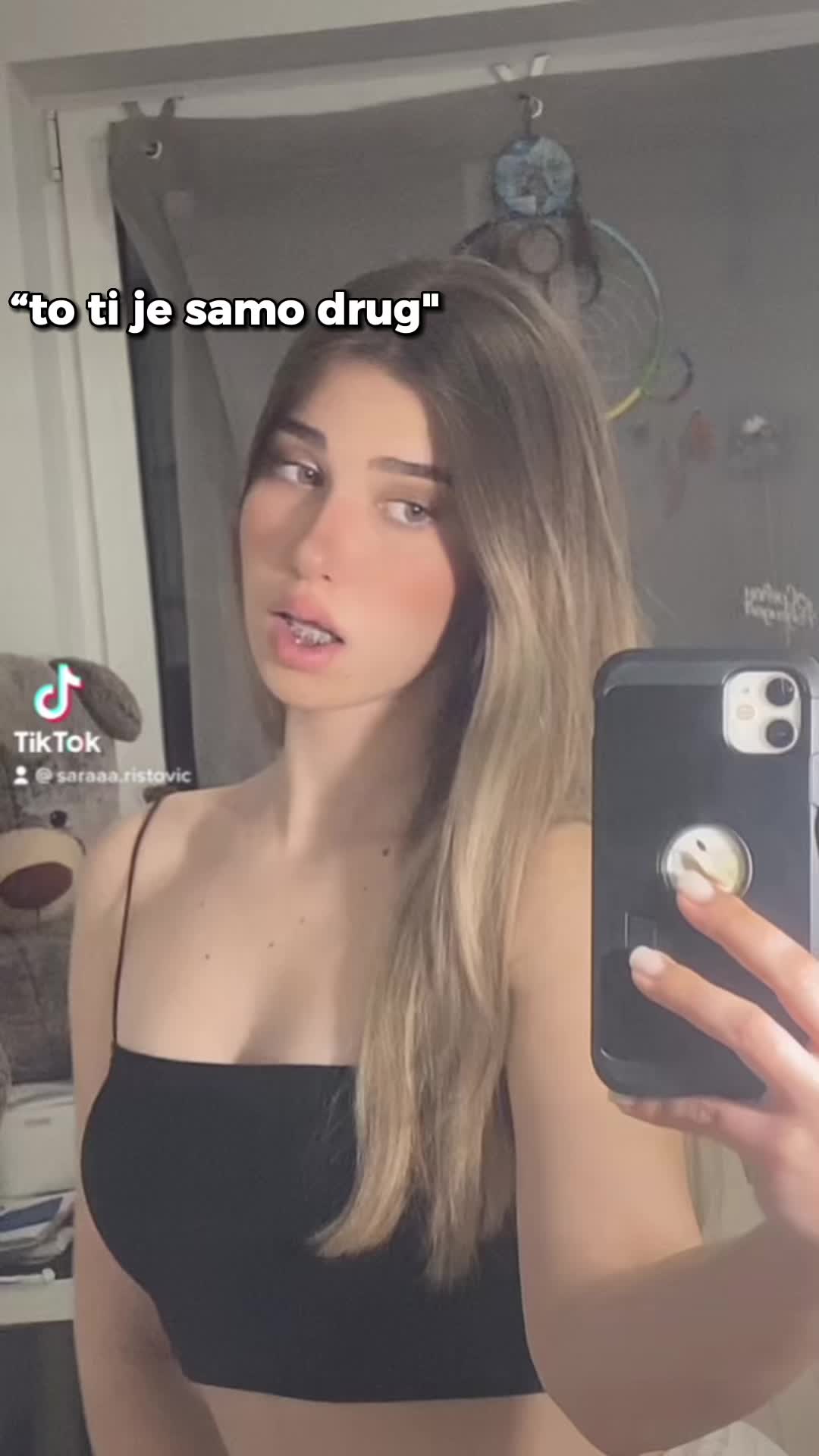 @S R