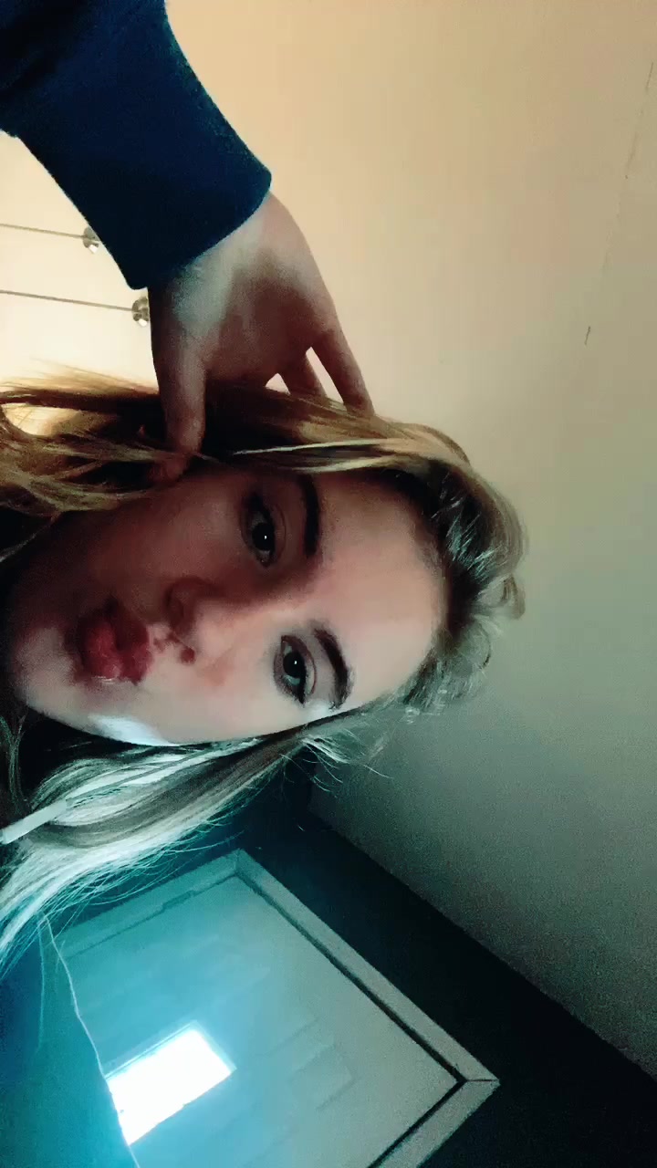 @🤪•blondie•{2k}🤪