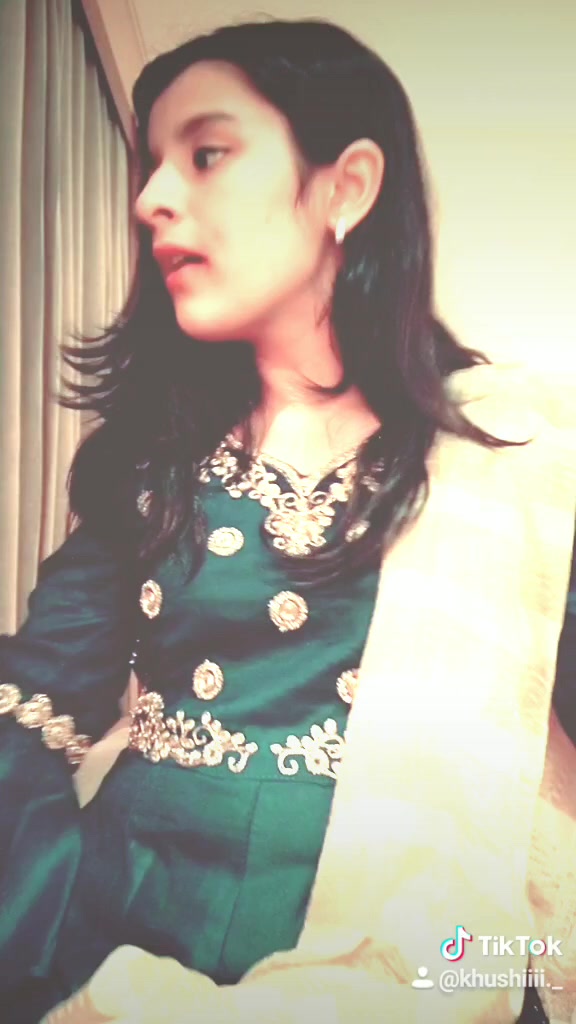 @Khushi✨