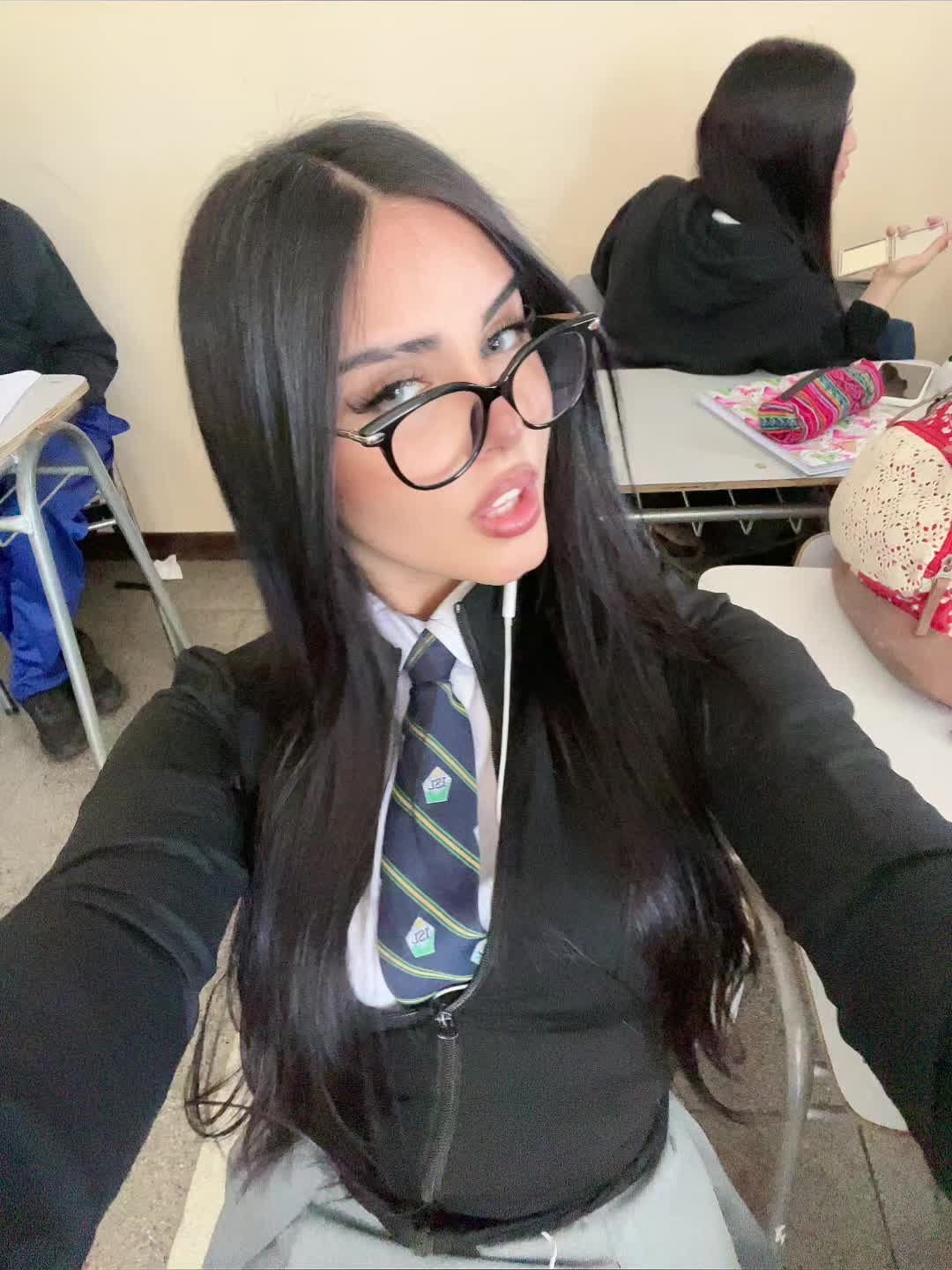 @adarivers_